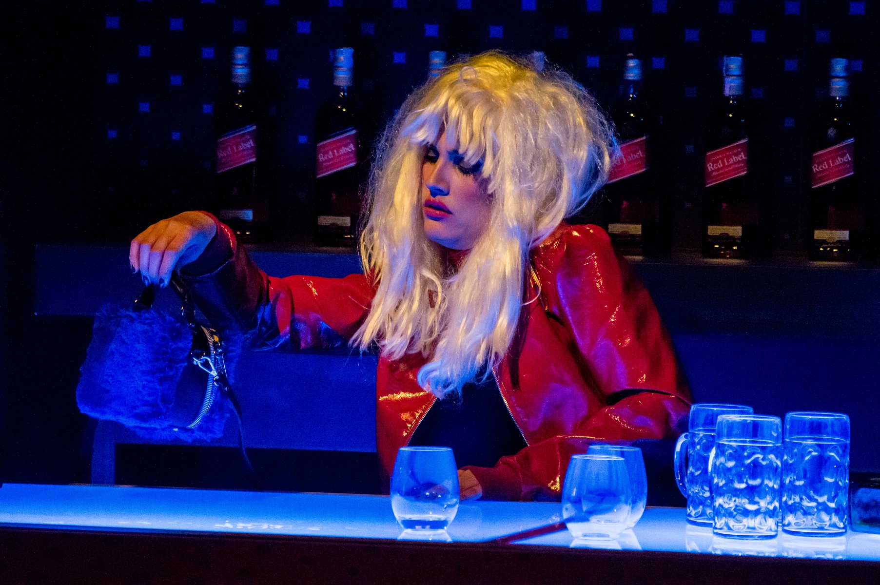 Ubojstvo u klubu Quasimodo Ubojstvo u klubu Quasimodo