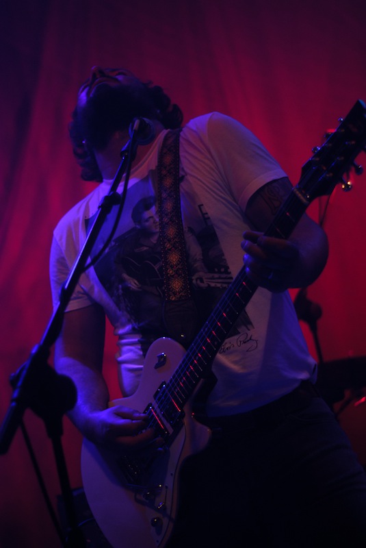 Nakon Porina, Goran Bare i Majke održali su slavljenički koncert u prepunoj Stereo dvorani u Rijeci.