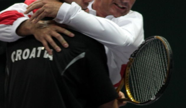 Karlovic i Prpic u zagrljaju (Foto:Marin Gospic)