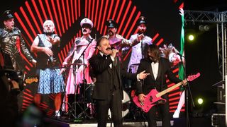 Let 3 nastupio na svečanom obilježavanju 50. obljetnice Sveučilišta u Rijeci Let 3 nastupio na svečanom obilježavanju 50. obljetnice Sveučilišta u Rijeci