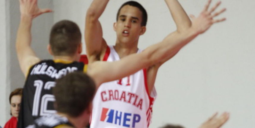 Makarska, 090710. Dvorana GSC. Europsko prvenstvo u kosarci za muske do 20 godina (U-20). Kosarkaska utakmica izmedju Hrvatske i Njemacke. Na slici: Ivan Batur. Foto: Ivo Ravlic / CROPIX