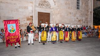 Etno večer s KUD Družina u Pagu Etno večer s KUD Družina u Pagu