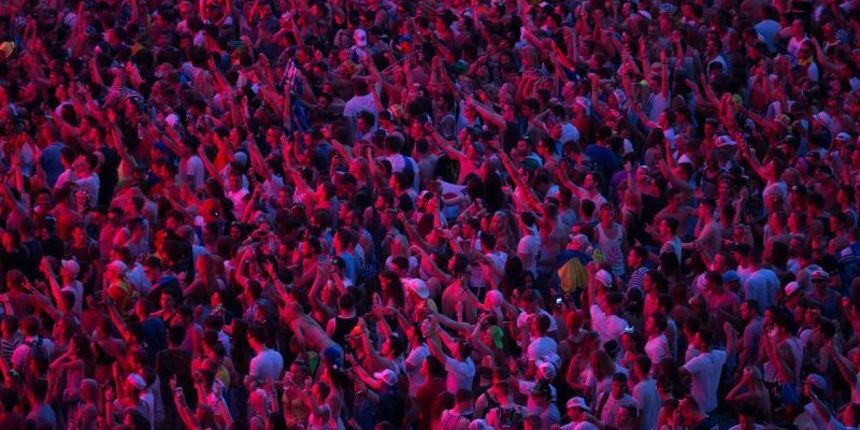 Prvi dan ULTRA Europe 2014 glazbenog festivala na Poljudu. Nastup – DVBBS. Photo: Davor Puklavec/PIXSELL Prvi dan ULTRA Europe 2014 glazbenog festivala na Poljudu. Nastup – DVBBS. Photo: Davor Puklavec/PIXSELL