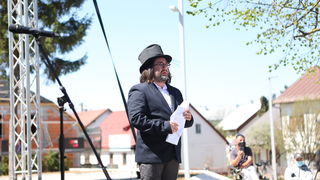 Spomenik Nikole Tesle vratio se u Gospić