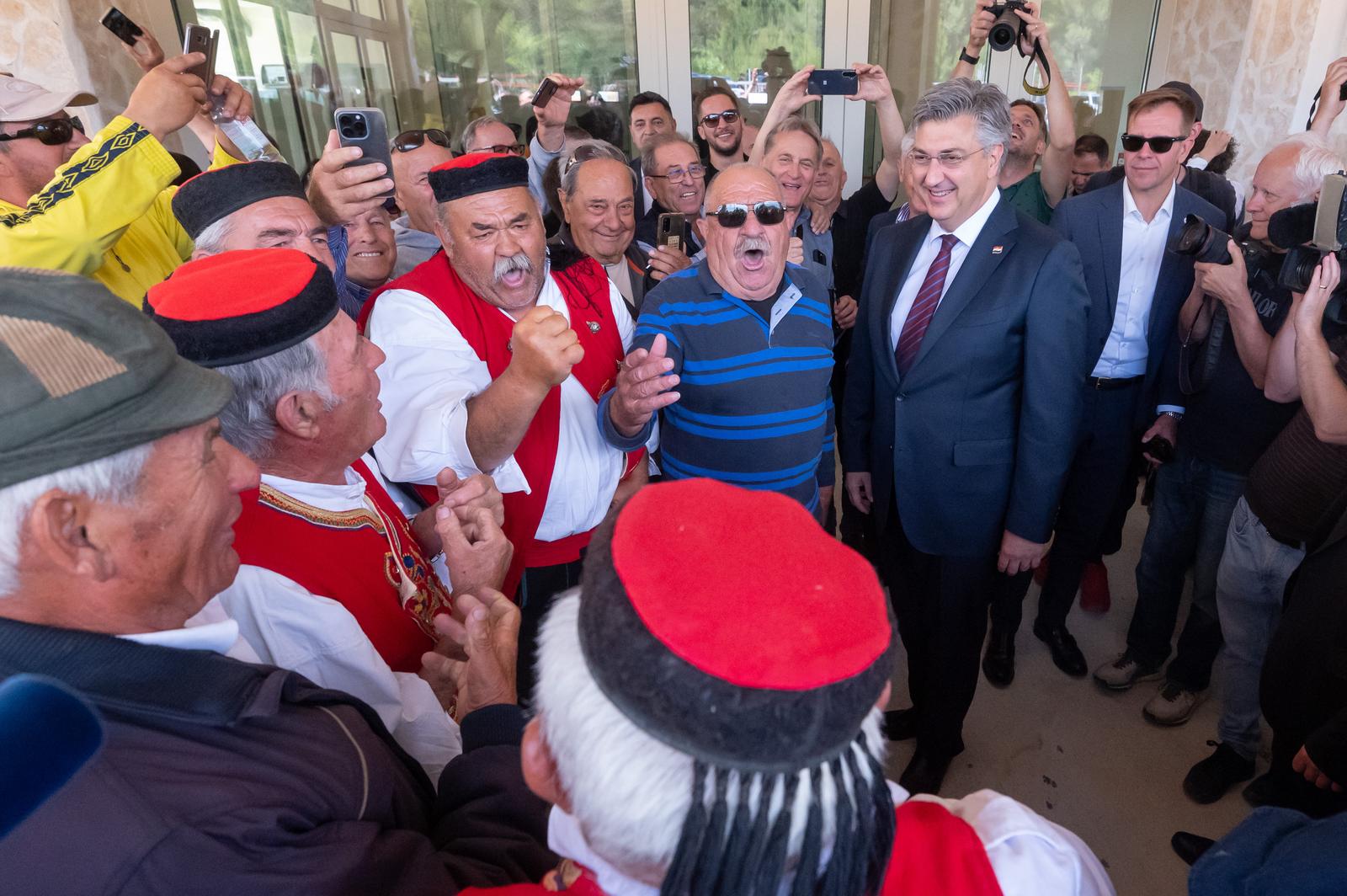 Plenković i EU kandidati HDZ-a na Benkovačkom sajmu