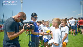 Zadarska vatrena četvorka na Stanovima se družila s mladim zadarskim nogometašima Zadarska vatrena četvorka na Stanovima se družila s mladim zadarskim nogometašima