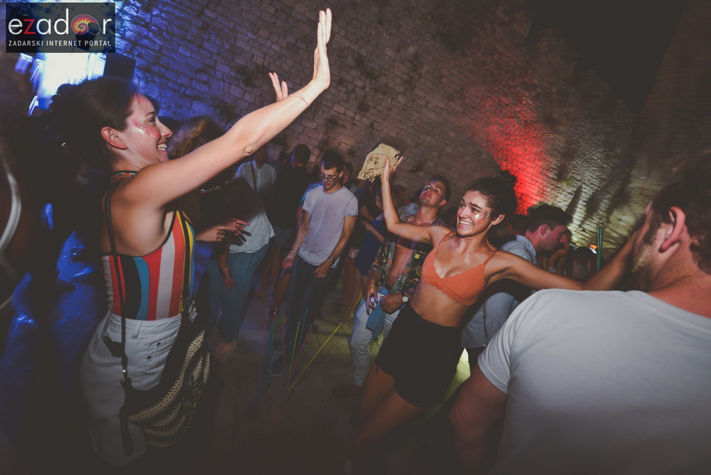 Salsa četvrtkom i after uz DJ Em Bee @ Svarog Bar