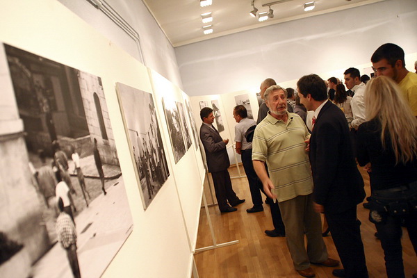 HKK: Otvorenje izlozbe “Razaranje Zadra” Zvonka Kucelina i Zeljka Karavide