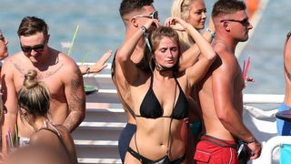 Zrće: Prvi dan Hideout festivala privukao nekoliko tisuća turista, Photo: Dalibor Urukalovic/PIXSELL Zrće: Prvi dan Hideout festivala privukao nekoliko tisuća turista, Photo: Dalibor Urukalovic/PIXSELL