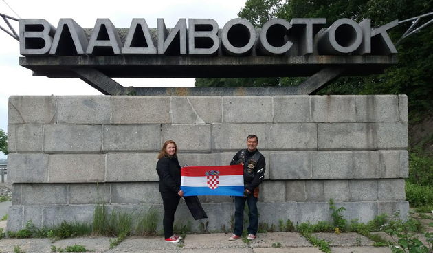 Bračni par Jozić pršao 25 tisuća kilometara od Zadra do Vladivostoka i natrag