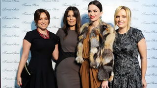 Poznavatelji vrhunske svjetske mode sada imaju razlog za još jedno modno zadovoljstvo! Svjetski poznate modne marke iz bogate TEREZA multibrand store ponude stanuju sada na novoj atraktivnoj lokaciju u samom centru grada u Importanne Galleria Poznavatelji vrhunske svjetske mode sada imaju razlog za još jedno modno zadovoljstvo! Svjetski poznate modne marke iz bogate TEREZA multibrand store ponude stanuju sada na novoj atraktivnoj lokaciju u samom centru grada u Importanne Galleria