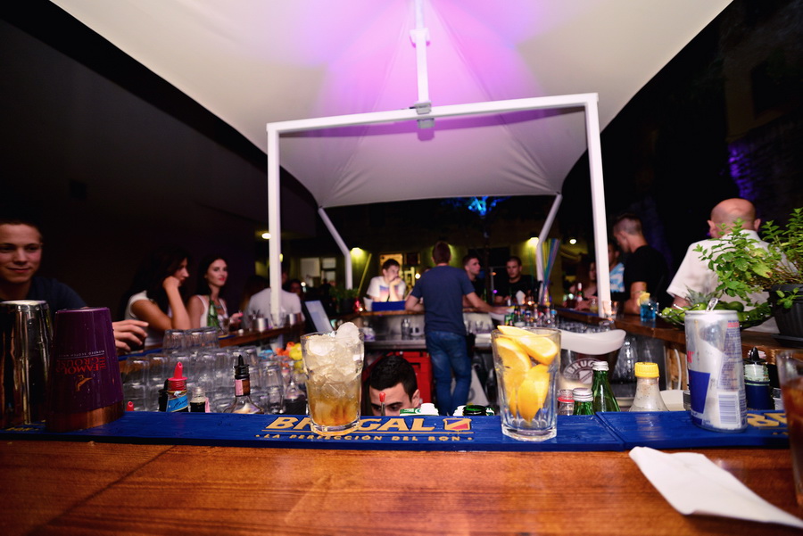 TEATRO BAR Otvorenje ljetne terase uz Violina energy performance TEATRO BAR Otvorenje ljetne terase uz Violina energy performance