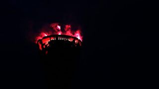 Navijači bakljama obasjali vodotoranj Navijači bakljama obasjali vodotoranj