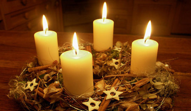 Božić, Adventski vijenac