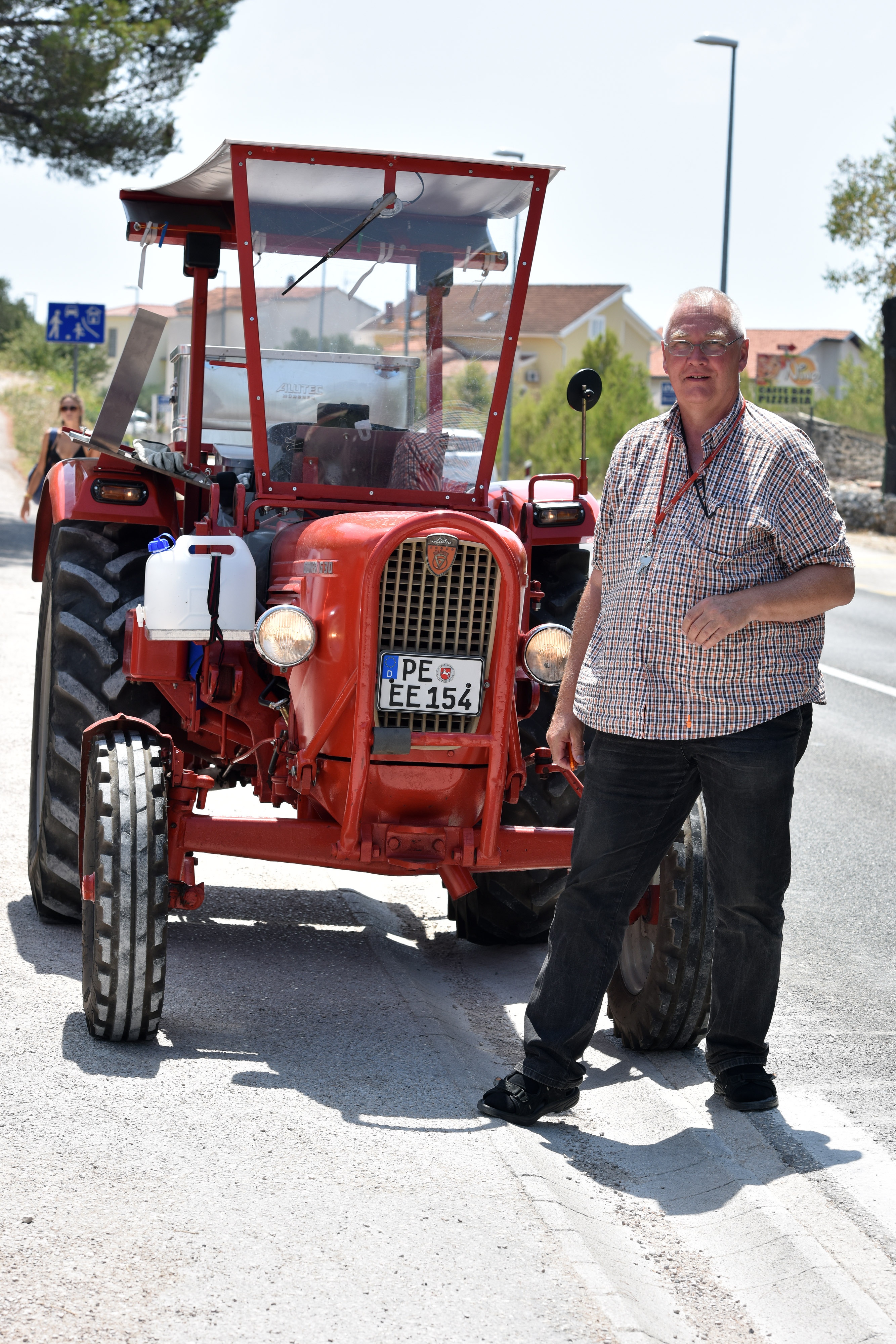 Na ljetovanje u Hrvatsku traktorom! Nijemac putovao 9 dana i prešao 1700 kilometara