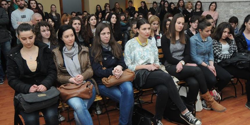 Image 378407 (auto) Image 378407 (auto)