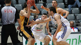 KK Zadar – KK Split 90-78 (foto:Saša Čuka) KK Zadar – KK Split 90-78 (foto:Saša Čuka)