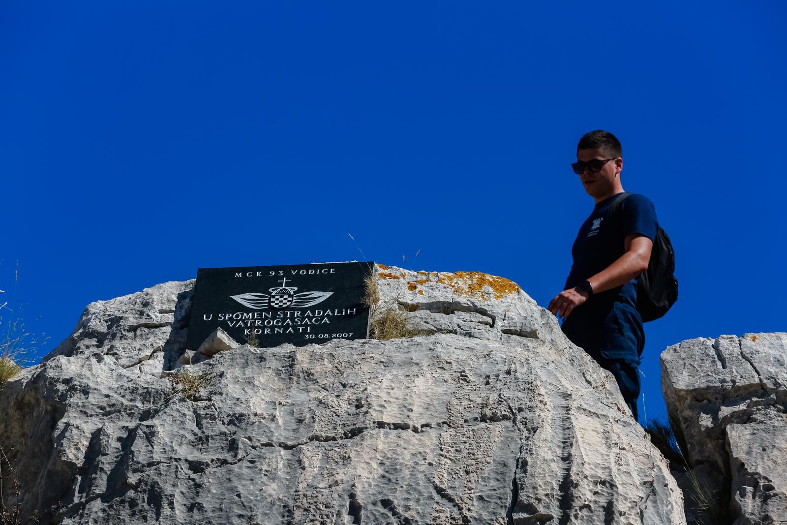 Obilježena 15. obljetnica od vatrogasne tragedije na Kornatima Obilježena 15. obljetnica od vatrogasne tragedije na Kornatima