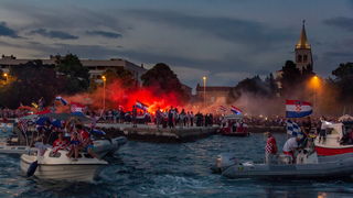 Veličanstven doček četvorice zadarskih Vatrenih od Gradskog mosta do Foruma