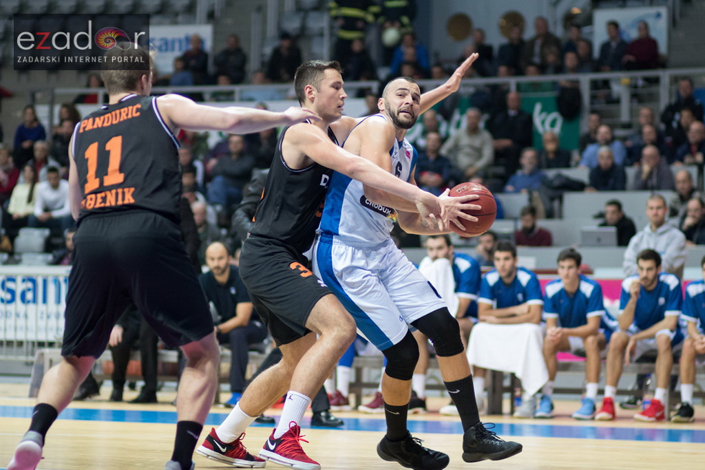 HT Premijer liga: 9. kolo: KK Zadar – GKK Šibenik 81-72. Ive Ivanov