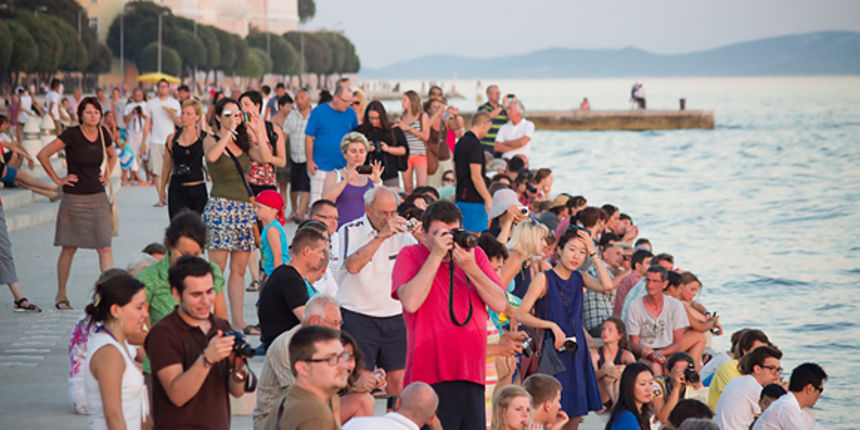Đir po gradu 8. srpnja 2012. turisti, orgulje (foto:Saša Čuka) Đir po gradu 8. srpnja 2012. turisti, orgulje (foto:Saša Čuka)