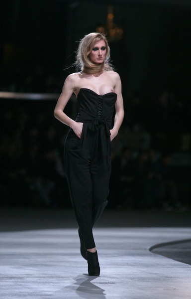 U trgovackom centru West gate odrzana je druga vecer modnog dogadjaja Nivea Cro a porter. Revije ce trajati od 24. do 27. ozujka. U trgovackom centru West gate odrzana je druga vecer modnog dogadjaja Nivea Cro a porter. Revije ce trajati od 24. do 27. ozujka.