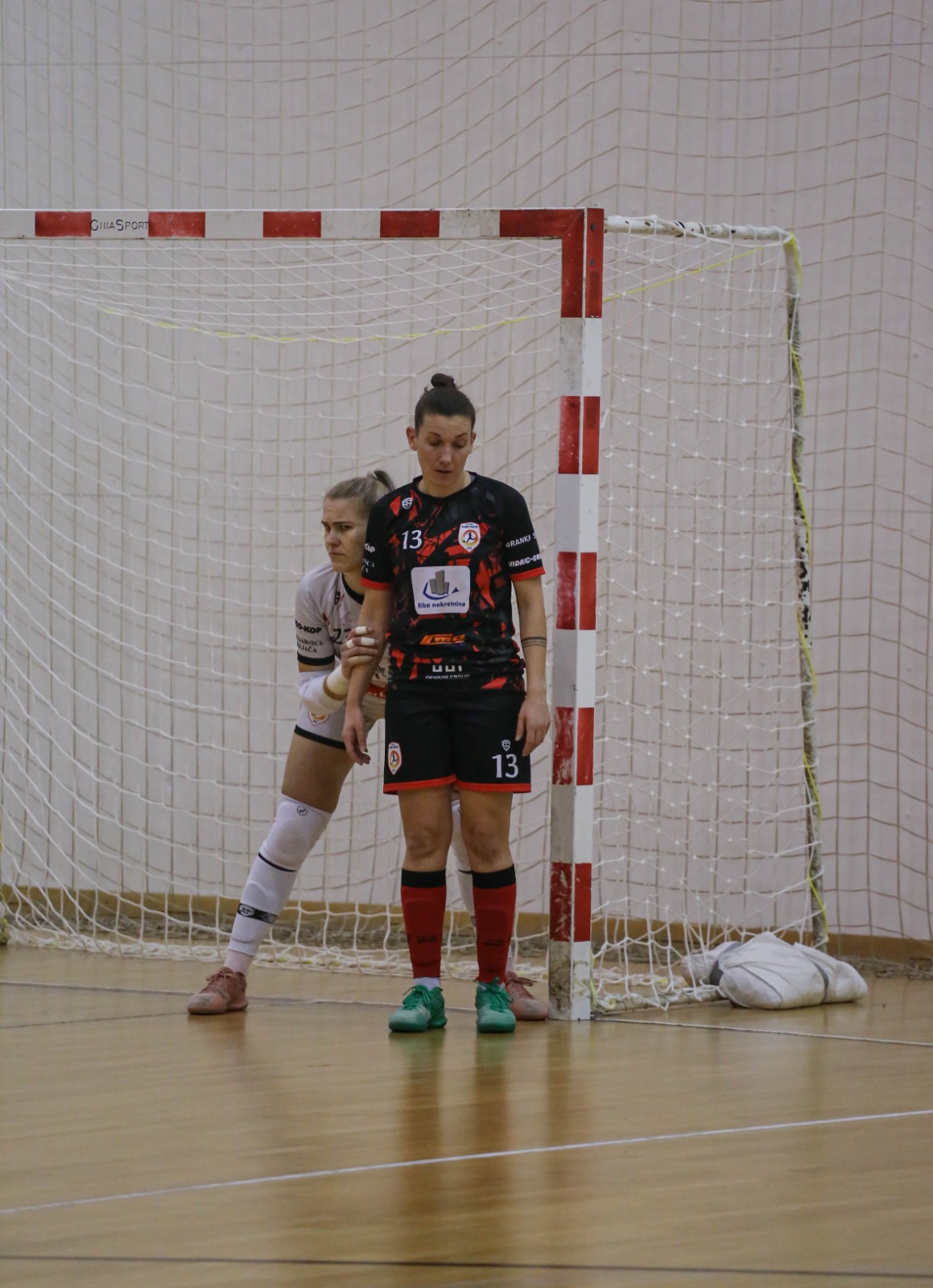 Futsal Super chicks – MC PLUS 2:5 Futsal Super chicks – MC PLUS 2:5