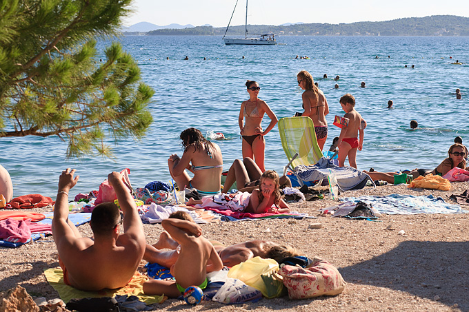 Odbojkaški turnir i pjena party u Bibnjama, foto: Leo Banić