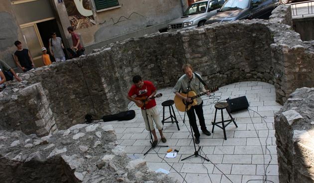 Glazbena jutra u Stomorici 4.7.2009 (foto: Filip Plazonić)