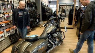 Zagreb – U prodavaonici i zastupnistvu Harley Davidson motora odrzani su Dan otvorenih vrata na kojem su posjetioci mogli razgledati motocikle i neke od njih isprobati. Photo: Davor Visnjic/PIXSELL