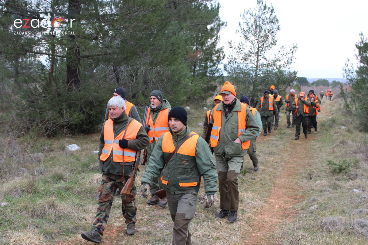 Lovci “Diane” kod Crnog odstrijelili  trinaest lisica i osam čagljeva