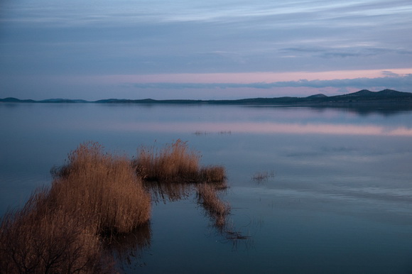 Prekrasan siječanjski suton na Vranskom jezeru. Foto: Vinko Pešić Prekrasan siječanjski suton na Vranskom jezeru. Foto: Vinko Pešić