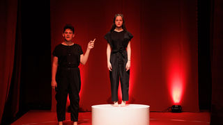 Igrajmo se: Zabranjeno mlađima od 15 strana A