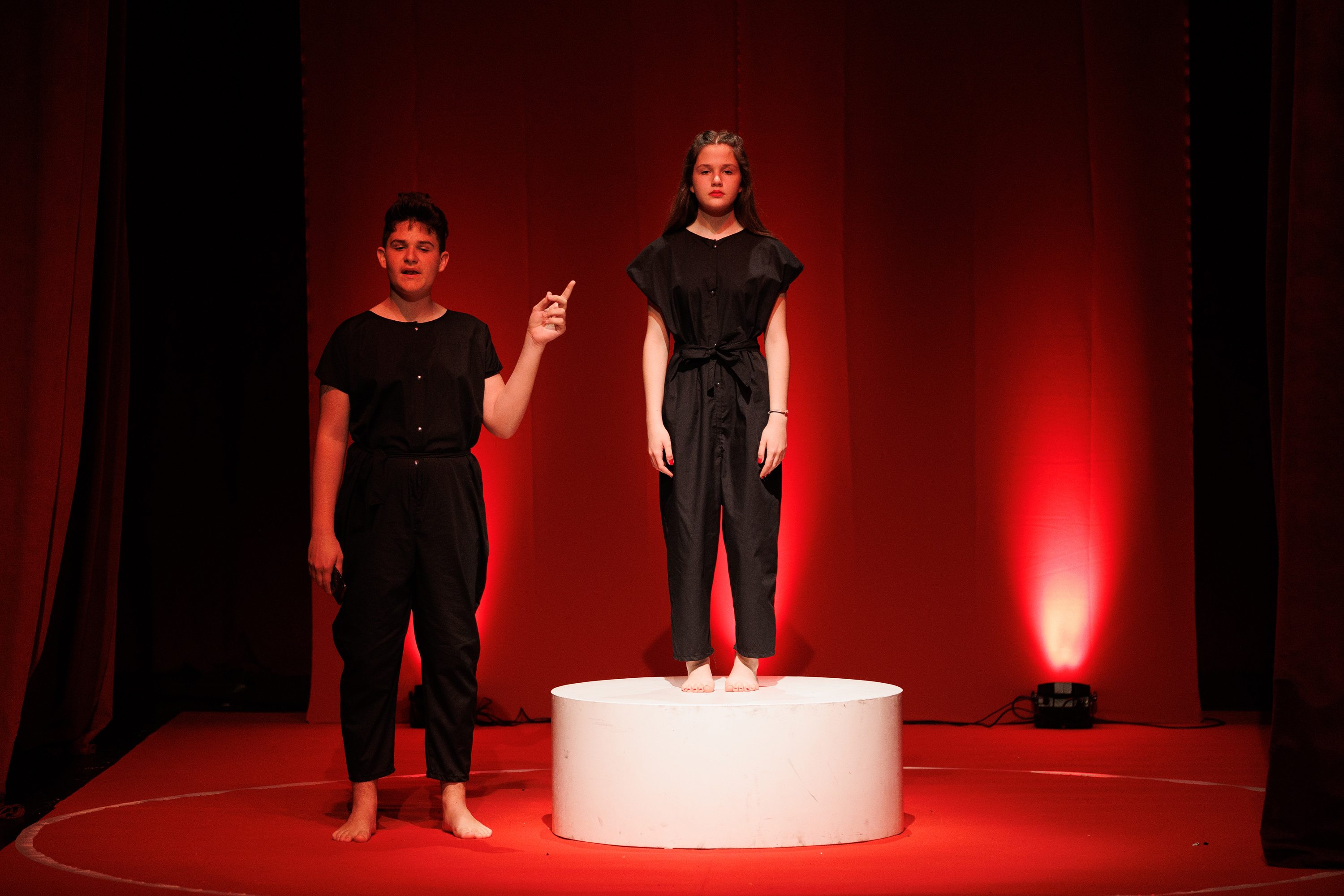 Igrajmo se: Zabranjeno mlađima od 15 strana A