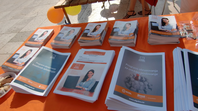 Tjedan cjeloživotnog učenja 2011., sajam obrazovanja na Narodnom trgu Tjedan cjeloživotnog učenja 2011., sajam obrazovanja na Narodnom trgu