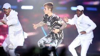 Image 379353 (auto) Image 379353 (auto)