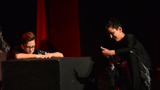 Premijera predstave “U sjeni” udruge “Igrajmo se” Premijera predstave “U sjeni” udruge “Igrajmo se”