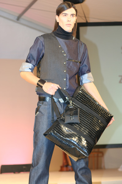 Modni Ormar 2008; kolekcija Play Polo; dizajner Stjepan Cuka; foto Jelena Balić Modni Ormar 2008; kolekcija Play Polo; dizajner Stjepan Cuka; foto Jelena Balić