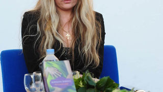 Zadar, 28.03.2012. snimio: Nenad Marčev
Marijana Dokoza
Promocija knjige Naranyjin plač
Gradska knjižnica
Tekst iz knjige čitala Vanessa Radman Zadar, 28.03.2012. snimio: Nenad Marčev
Marijana Dokoza
Promocija knjige Naranyjin plač
Gradska knjižnica
Tekst iz knjige čitala Vanessa Radman