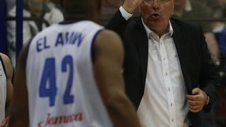 Zagreb, 150512.
KC Drazen Petrovic, Savska cesta.
Prva utakmica polufinala PH za kosarkase Cibona – Zadar.
Na fotografija: El-Amin Khalid i Jasmin Repesa.
Foto: Ronald Gorsic / CROPIX Zagreb, 150512.
KC Drazen Petrovic, Savska cesta.
Prva utakmica polufinala PH za kosarkase Cibona – Zadar.
Na fotografija: El-Amin Khalid i Jasmin Repesa.
Foto: Ronald Gorsic / CROPIX