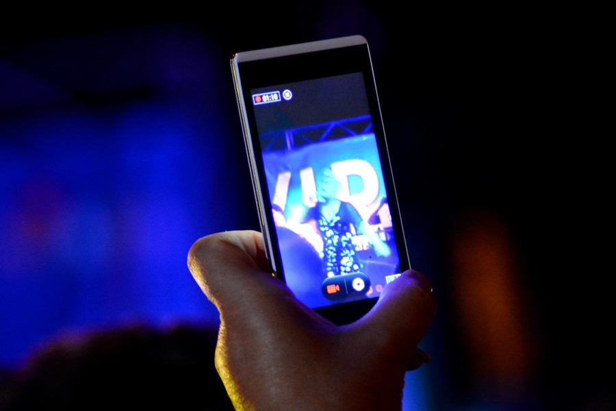 Vir : Colonia rasplesala tisuće posjetitelja na Viru ; foto Iva Perinčić Vir : Colonia rasplesala tisuće posjetitelja na Viru ; foto Iva Perinčić