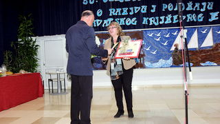 OŠ Smiljevac: Obilježena 50. godina Deklaracije o nazivu i položaju hrvatskoga jezika OŠ Smiljevac: Obilježena 50. godina Deklaracije o nazivu i položaju hrvatskoga jezika