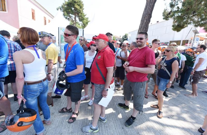 U Biogradu na moru zapoceo je Vespa World Days 2015 koji traje od 11-14. lipnja. Ocekuje se dolazak 5000 vozaca iz 32 zemlje. Photo: Hrvoje Jelavic/PIXSELL U Biogradu na moru zapoceo je Vespa World Days 2015 koji traje od 11-14. lipnja. Ocekuje se dolazak 5000 vozaca iz 32 zemlje. Photo: Hrvoje Jelavic/PIXSELL