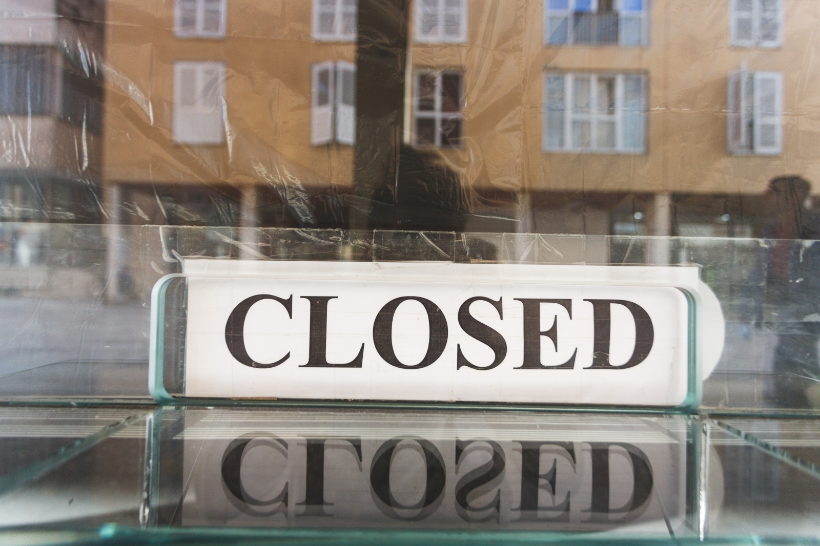 Zatvorene butige i poluprazan zadarski Poluotok Zatvorene butige i poluprazan zadarski Poluotok