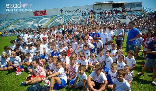 Zadarska vatrena četvorka na Stanovima se družila s mladim zadarskim nogometašima