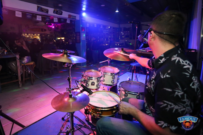 Noa & Funkblusters @ Famous Beach Bar & Grill 4. studenog 2016.