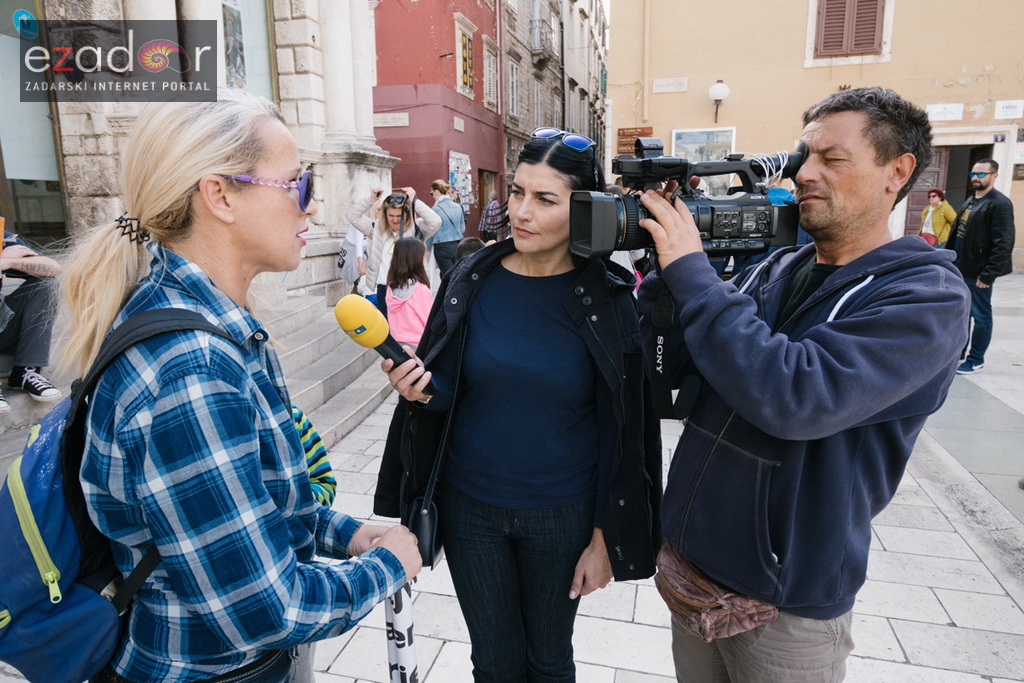 Prosvjedni skup roditelja protiv politike obaveznog cijepljenja Prosvjedni skup roditelja protiv politike obaveznog cijepljenja