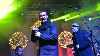 Tisuće Zadrana uživalo na krcatom Narodnom trgu i Tgu Petra Zoranića uz Tomislava Bralića i klapu Intrade Tisuće Zadrana uživalo na krcatom Narodnom trgu i Tgu Petra Zoranića uz Tomislava Bralića i klapu Intrade