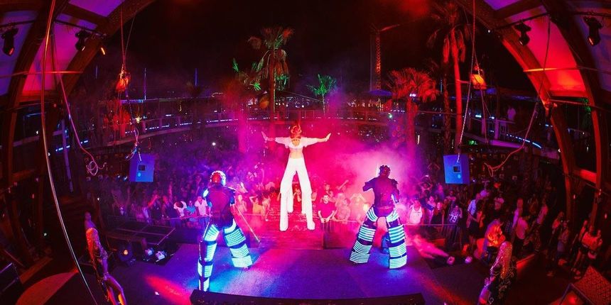 Spektakularni show La Fiesta! Spektakularni show La Fiesta!