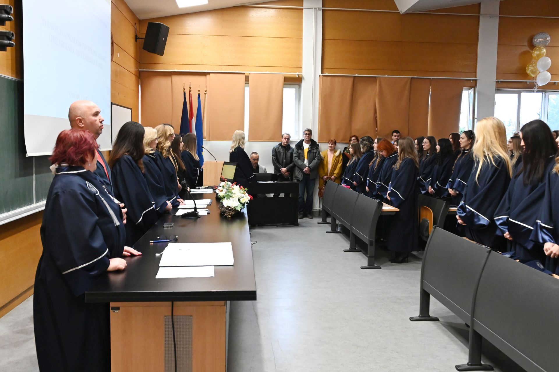 Sveučilište u Zadru: Promocija prvostupnika ranog i predškolskog odgoja i obrazovanja Sveučilište u Zadru: Promocija prvostupnika ranog i predškolskog odgoja i obrazovanja